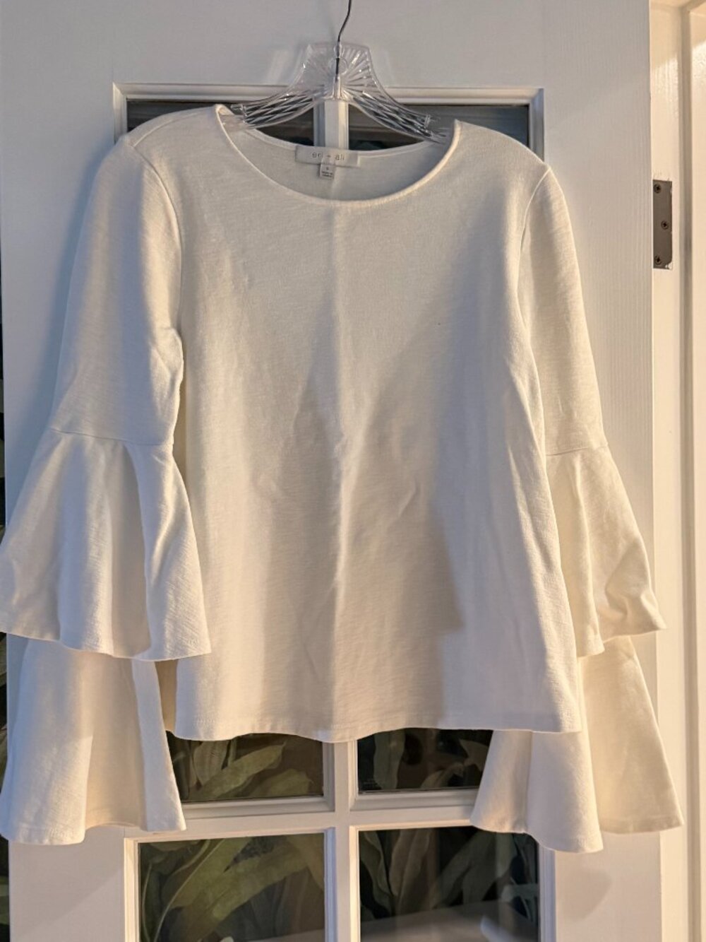 Long tiered-sleeve white tee